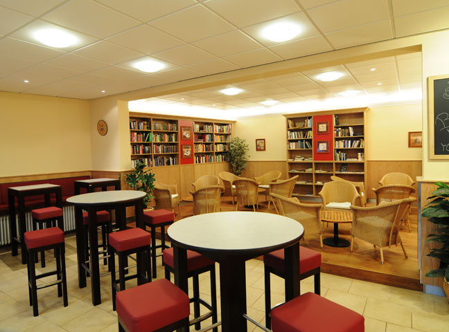 u4 Planungsb&uuml;ro, B&auml;ckerei & Caf&eacute; Z&ouml;ttl