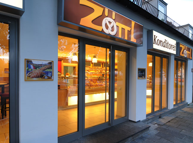 u4 Planungsb&uuml;ro, B&auml;ckerei & Caf&eacute; Z&ouml;ttl